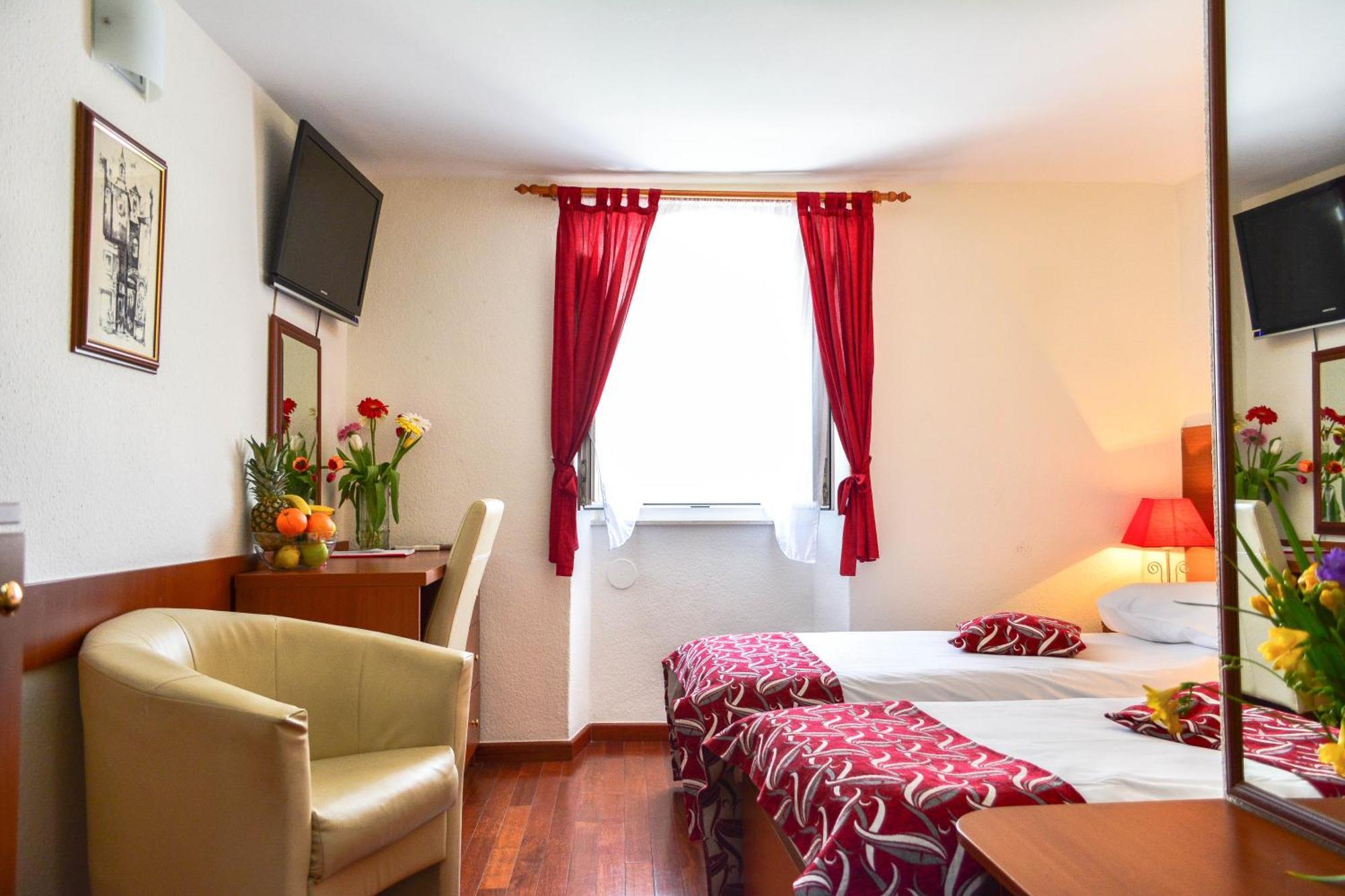 Hotel Kastel 1700 Split Phòng bức ảnh